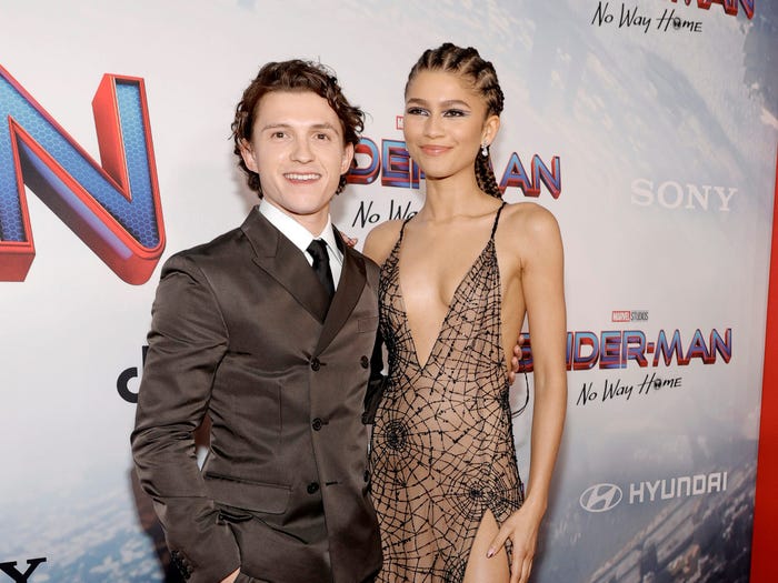 Zendaya announced the good news when she revealed she was pregnant with Spidy Tom Holland, the two announced they would be holding a ….